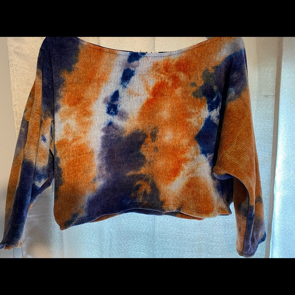 Love J size large crop sweater multi colored.